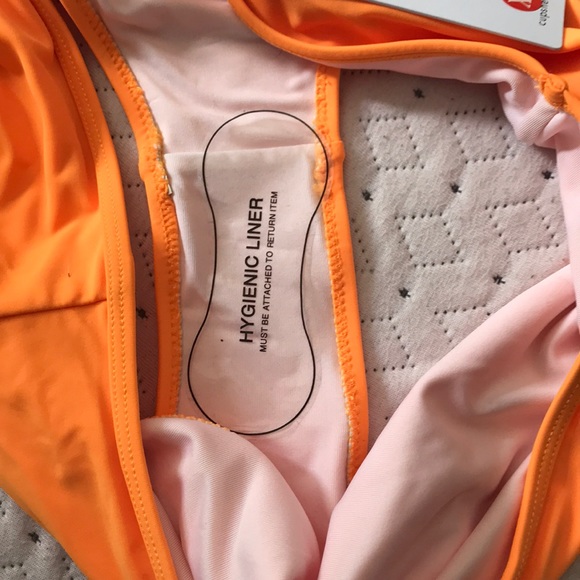 Brand new with tag Cupshe Bikini - Picture 3 of 3